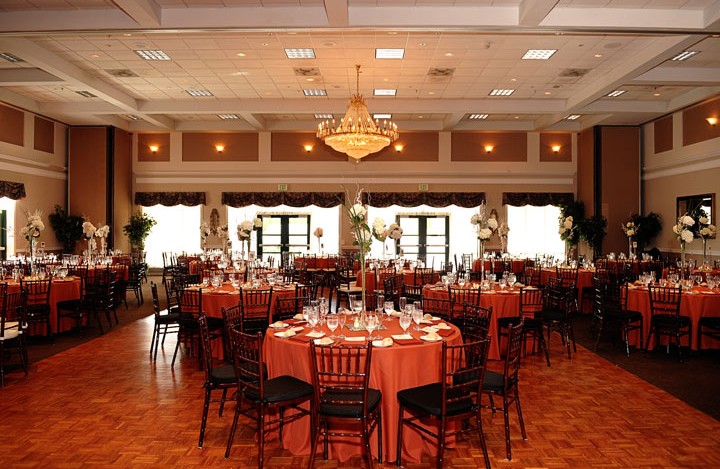 Ten Oaks Ballroom